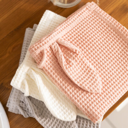 Lapsele roosa või valge rätik